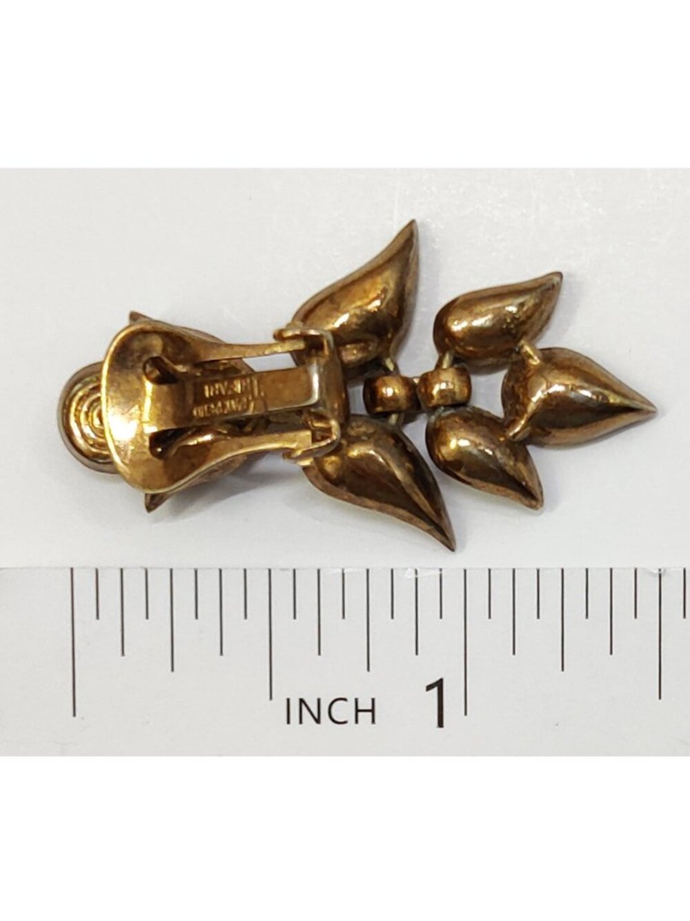 Vintage 1950 PAT PEND Philippe Crown Trifari Burnished Gold Tone Leaf Earrings - Picture 2 of 3